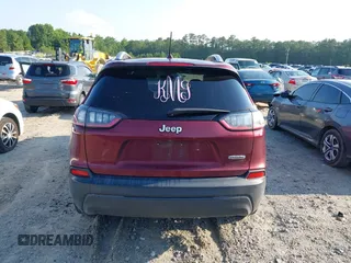 2019 Jeep Cherokee Latitude z VIN 1C4PJLCB9KD325901, wystawiony jako IAAI lot #42234702 z przebiegiem 212 784 mil mil oraz . Historia ofert i sprzedaży dostępna na DreamBid. Obrazek 16.