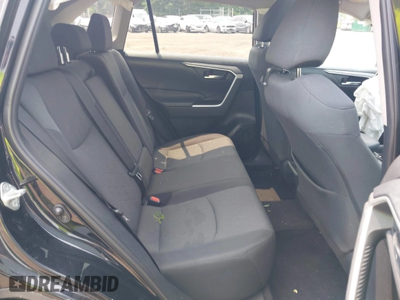 2019 Toyota RAV4 XLE z VIN 2T3P1RFV4KW033276, wystawiony jako IAAI lot #42476344 z przebiegiem 73 247 mil mil oraz . Historia ofert i sprzedaży dostępna na DreamBid. Obrazek 8.