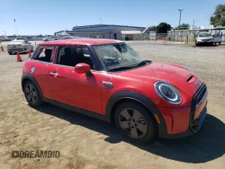 2023 MINI Hardtop Cooper S with VIN WMW53DH00P2S82015, listed as a Copart auction lot 68826744 with 8,950 mi miles and Salvage title. Bid and sale history available at DreamBid. Image 4.
