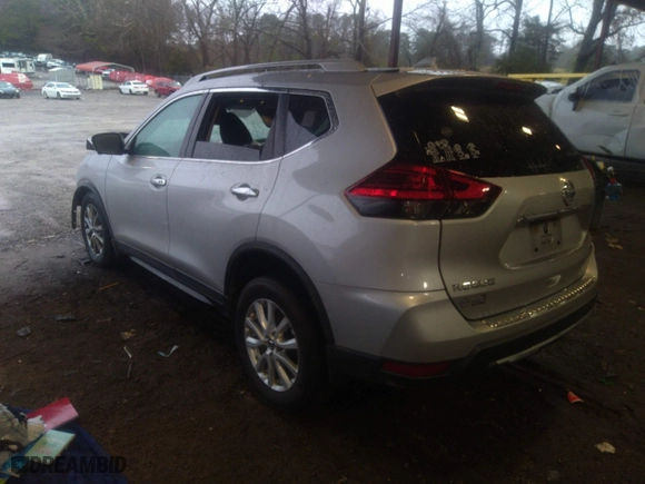 2017 Nissan Rogue SL with VIN 5N1AT2MT2HC893533, listed as a IAAI auction lot 41571360 with 84,062 mi miles. Bid and sale history available at carsss.com. Image 3.