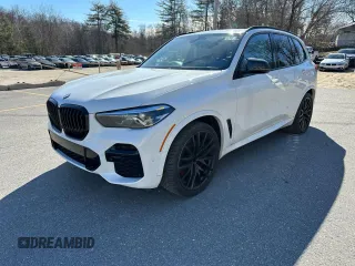 2022 BMW X5 xDrive40i with VIN 5UXCR6C0XN9K63969, listed as a Copart auction lot 51411035 with 13,601 mi miles and Clean Title. Bid and sale history available at carsss.com. Image 1.