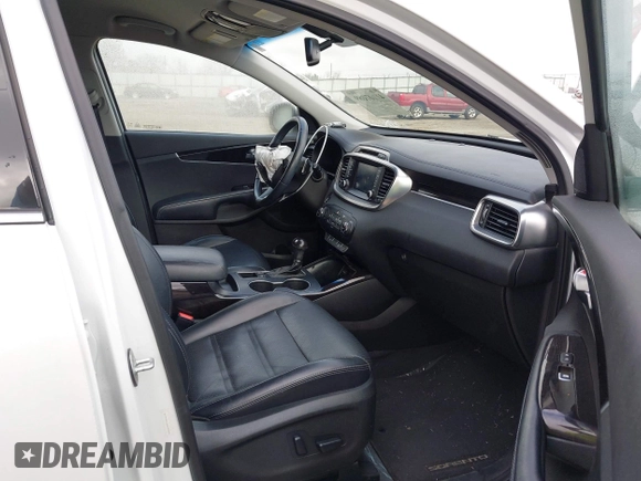 2017 Kia Sorento EX with VIN 5XYPH4A13HG294599, listed as a IAAI auction lot 41207089 with 41,642 mi miles and . Bid and sale history available at DreamBid. Image 5.