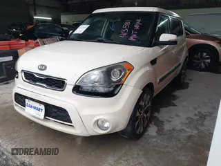 2012 Kia Soul + with VIN KNDJT2A68C7413581, listed as a IAAI auction lot 41433925 with 237,141 mi miles. Bid and sale history available at carsss.com. Image 2.