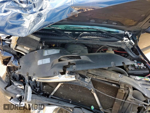 2004 Chevrolet Suburban LS with VIN 3GNEC16Z34G128184, listed as a Copart auction lot 60914515 with Not provided miles and Salvage title. Bid and sale history available at DreamBid. Image 12.