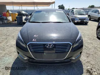 2017 Hyundai Sonata Hybrid Limited with VIN KMHE34L14HA046991, listed as a Copart auction lot 65815373 with 95,854 mi miles. Bid and sale history available at carsss.com. Image 5.