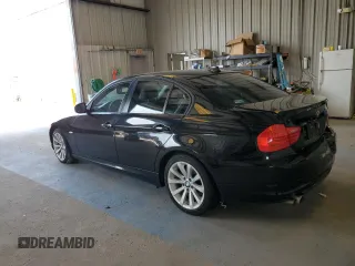 2011 BMW 3 Series 328i z VIN WBAPH7C52BE850089, wystawiony jako Copart lot #60045065 z przebiegiem Nie podano mil oraz Szkoda całkowita • Salvage title. Historia ofert i sprzedaży dostępna na DreamBid. Obrazek 2.