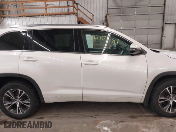 2016 Toyota Highlander XLE z VIN 5TDJKRFH8GS242509, wystawiony jako IAAI lot #41217281 z przebiegiem 203 373 mil mil oraz . Historia ofert i sprzedaży dostępna na DreamBid. Obrazek 14.