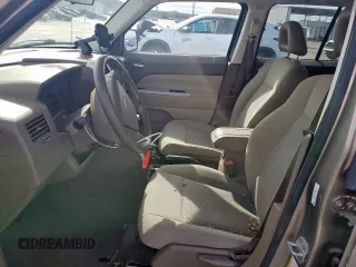2008 Jeep Patriot Sport with VIN 1J8FT28W78D518545, listed as a Copart auction lot 50783435 with 177,788 mi miles and Salvage Title. Bid and sale history available at carsss.com. Image 7.