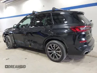 2022 BMW X5 M50i with VIN 5UXJU4C02N9K73275, listed as a Copart auction lot 85264594 with 40,804 mi miles and Salvage Title. Bid and sale history available at carsss.com. Image 2.