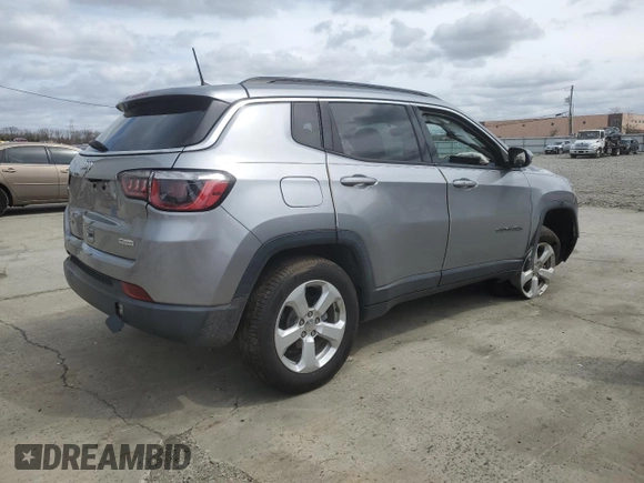 2018 Jeep Compass Latitude with VIN 3C4NJDBBXJT230562, listed as a Copart auction lot 51634095 with 74,464 mi miles and Salvage Title. Bid and sale history available at carsss.com. Image 3.