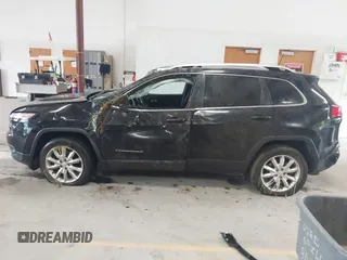 2017 Jeep Cherokee Limited with VIN 1C4PJMDS0HW651300, listed as a IAAI auction lot 42600208 with 221,756 mi miles and . Bid and sale history available at DreamBid. Image 13.