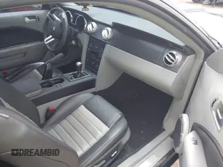 2009 Ford Mustang GT with VIN 1ZVHT82H595126914, listed as a IAAI auction lot 42619745 with 76,097 mi miles and . Bid and sale history available at DreamBid. Image 5.