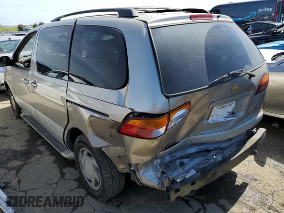 2000 Toyota Sienna LE with VIN 4T3ZF13C1YU288572, listed as a Copart auction lot 46656064 with 205,351 mi miles and Non Repairable. Bid and sale history available at DreamBid. Image 2.