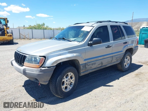 2000 Jeep Grand Cherokee Laredo with VIN 1J4GW48S8YC172274, listed as a IAAI auction lot 39738087 with 335,809 mi miles and . Bid and sale history available at DreamBid. Image 2.