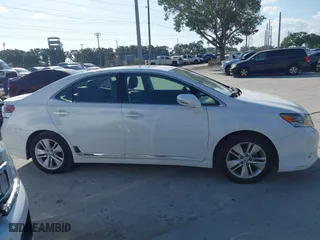 2011 Lexus HS 250h with VIN JTHBB1BA2B2045655, listed as a IAAI auction lot 42021780 with 279,594 mi miles. Bid and sale history available at carsss.com. Image 13.