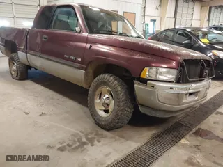 2001 Dodge Ram 1500 with VIN 1B7HF13ZX1J283567, listed as a IAAI auction lot 41588576 with 271,227 mi miles. Bid and sale history available at carsss.com. Image 1.