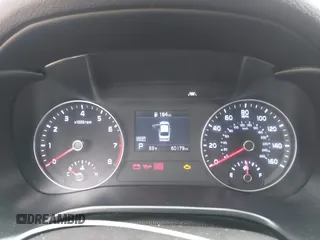 2021 Kia Forte FE z VIN 3KPF24AD6ME286740, wystawiony jako IAAI lot #40040318 z przebiegiem 60 179 mil mil oraz . Historia ofert i sprzedaży dostępna na DreamBid. Obrazek 7.