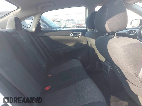 2015 Nissan Sentra SV z VIN 3N1AB7AP3FL639054, wystawiony jako IAAI lot #42489968 z przebiegiem 144 380 mil mil oraz . Historia ofert i sprzedaży dostępna na DreamBid. Obrazek 8.