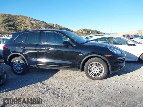 2014 Porsche Cayenne Diesel with VIN WP1AF2A20ELA35222, listed as a IAAI auction lot 41860957 with 124,530 mi miles and . Bid and sale history available at DreamBid. Image 13.