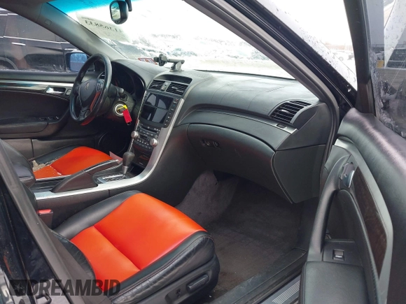 2007 Acura TL with VIN 19UUA66237A024583, listed as a IAAI auction lot 41365833 with 173,081 mi miles. Bid and sale history available at carsss.com. Image 5.
