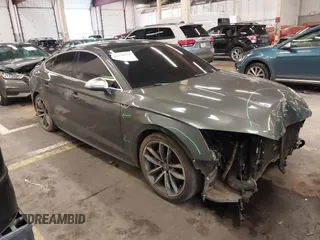 2019 Audi S5 Sportback Premium Plus z VIN WAUB4CF58KA042802, wystawiony jako IAAI lot #41736570 z przebiegiem 56 485 mil mil oraz . Historia ofert i sprzedaży dostępna na DreamBid. Obrazek 1.
