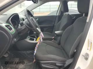 2018 Jeep Compass Sport z VIN 3C4NJCAB3JT123431, wystawiony jako Copart lot #63045144 z przebiegiem 118 849 mil mil oraz Szkoda całkowita • Salvage title. Historia ofert i sprzedaży dostępna na DreamBid. Obrazek 7.