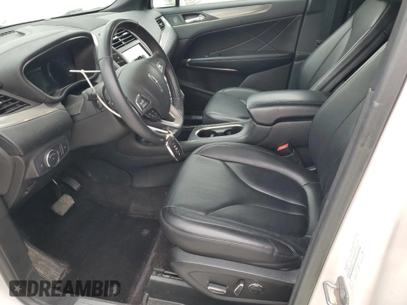 2018 Lincoln MKC Premiere with VIN 5LMCJ1C98JUL20440, listed as a Copart auction lot 49820595 with 58,217 mi miles and Salvage Title. Bid and sale history available at DreamBid. Image 7.