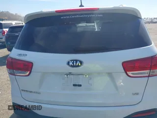 2018 Kia Sorento LX V6 with VIN 5XYPGDA57JG371874, listed as a IAAI auction lot 41668457 with 130,022 mi miles. Bid and sale history available at carsss.com. Image 17.