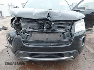2018 Ford Explorer XLT z VIN 1FM5K7D8XJGA19202, wystawiony jako IAAI lot #41211513 z przebiegiem 120 407 mil mil oraz . Historia ofert i sprzedaży dostępna na DreamBid. Obrazek 6.
