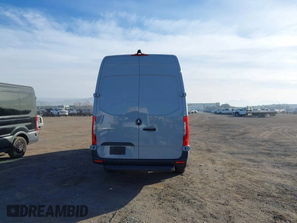2024 Mercedes-Benz Sprinter Cargo with VIN W1Y4NCHY1RT165996, listed as a IAAI auction lot 41181444 with 5,696 mi miles. Bid and sale history available at carsss.com. Image 17.