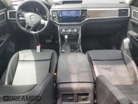 2018 Volkswagen Atlas SEL with VIN 1V2MR2CA1JC593521, listed as a Copart auction lot 63039695 with 30,856 mi miles and Salvage title. Bid and sale history available at DreamBid. Image 8.
