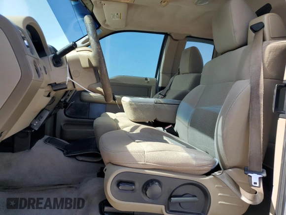 2007 Ford F-150 XL with VIN 1FTPX12V27NA40182, listed as a Copart auction lot 63041395 with 218,024 mi miles and Non repairable. Bid and sale history available at DreamBid. Image 7.