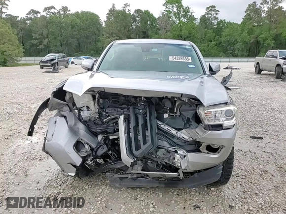 2020 Toyota Tacoma SR5 with VIN 5TFAZ5CNXLX095175, listed as a Copart auction lot 54339355 with 61,187 mi miles and Salvage title. Bid and sale history available at DreamBid. Image 13.