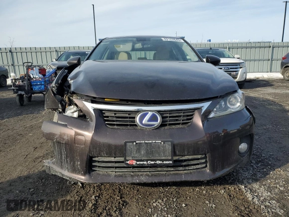 2013 Lexus CT 200h z VIN JTHKD5BH7D2125213, wystawiony jako Copart lot #49122645 z przebiegiem 166 743 mil mil oraz Szkody całkowita. Historia ofert i sprzedaży dostępna na DreamBid. Obrazek 5.