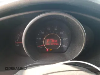 2019 Kia Soul z VIN KNDJN2A24K7672817, wystawiony jako Copart lot #54296525 z przebiegiem 107 338 mil mil oraz Nie do naprawy • Non repairable. Historia ofert i sprzedaży dostępna na DreamBid. Obrazek 9.