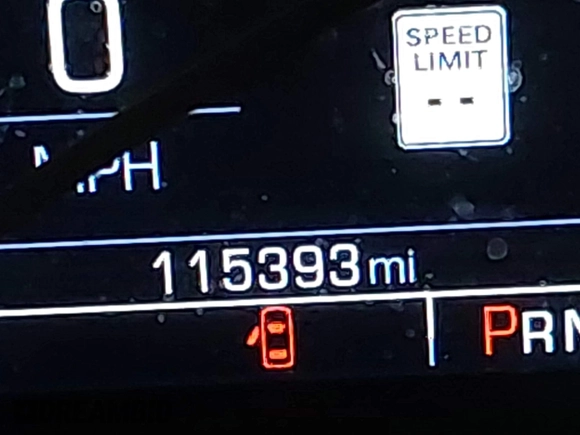 2018 Chevrolet Suburban LT with VIN 1GNSKHKC7JR115885, listed as a IAAI auction lot 41716347 with 115,393 mi miles. Bid and sale history available at carsss.com. Image 15.