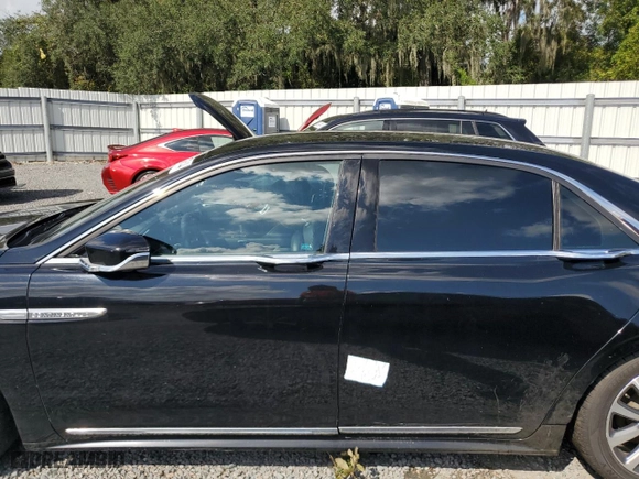 2017 Lincoln Continental Livery with VIN 1LN6L9UKXH5612864, listed as a Copart auction lot 73826144 with 0 mi miles and Salvage Title. Bid and sale history available at carsss.com. Image 12.