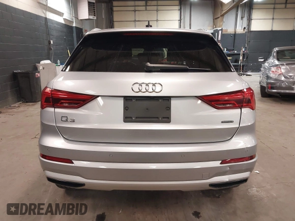 2021 Audi Q3 Premium with VIN WA1AUCF34M1078805, listed as a IAAI auction lot 42026360 with 38,473 mi miles and . Bid and sale history available at DreamBid. Image 16.