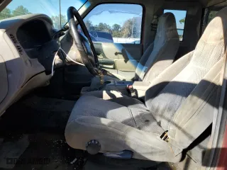 1998 Ford Ranger XL with VIN 1FTYR14X2WPA70377, listed as a Copart auction lot 82081574 with 311,767 mi miles and Salvage Title. Bid and sale history available at carsss.com. Image 7.
