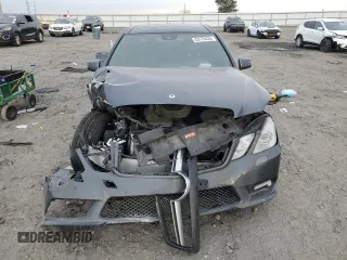2010 Mercedes-Benz E 350 Luxury with VIN WDDHF8HB8AA070823, listed as a Copart auction lot 43178435 with 148,488 mi miles and Salvage Title. Bid and sale history available at DreamBid. Image 5.