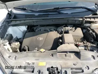 2017 Toyota Highlander Limited with VIN 5TDYZRFH8HS194327, listed as a Copart auction lot 69405135 with 109,077 mi miles and Salvage title. Bid and sale history available at DreamBid. Image 16.