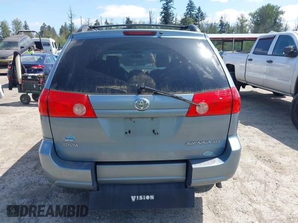 2010 Toyota Sienna XLE with VIN 5TDYK4CC0AS299238, listed as a IAAI auction lot 42168312 with 161,950 mi miles and . Bid and sale history available at carsss.com. Image 16.
