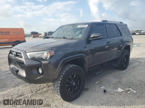 2020 Toyota 4Runner SR5 with VIN JTEBU5JR8L5756184, listed as a Copart auction lot 56204525 with 102,046 mi miles and Salvage title. Bid and sale history available at DreamBid. Image 1.