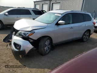 2017 Nissan Pathfinder Platinum with VIN 5N1DR2MMXHC910213, listed as a Copart auction lot 62754275 with 151,669 mi miles and Salvage title. Bid and sale history available at DreamBid. Image 1.