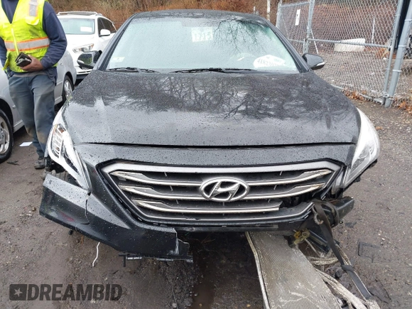 2017 Hyundai Sonata Sport with VIN 5NPE34AF1HH480121, listed as a IAAI auction lot 41823070 with 81,569 mi miles. Bid and sale history available at carsss.com. Image 12.