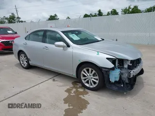 2011 Lexus ES 330 with VIN JTHBK1EG7B2454363, listed as a IAAI auction lot 42424922 with 72,271 mi miles and . Bid and sale history available at DreamBid. Image 1.