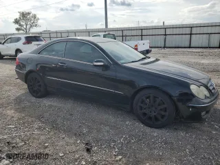 2007 Mercedes-Benz CLK-Class 3.5L with VIN WDBTJ56H27F226485, listed as a Copart auction lot 72680724 with 198,575 mi miles and Clean Title. Bid and sale history available at carsss.com. Image 4.