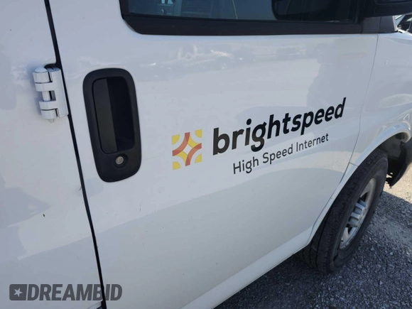 2015 Chevrolet Express Cargo with VIN 1GCWGFCF2F1262646, listed as a IAAI auction lot 42801576 with 165,952 mi miles and . Bid and sale history available at DreamBid. Image 7.