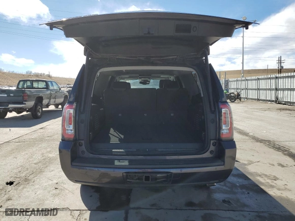 2016 GMC Yukon XL SLT with VIN 1GKS2GKC1GR464489, listed as a Copart auction lot 47466445 with 127,551 mi miles and Salvage Title. Bid and sale history available at carsss.com. Image 6.