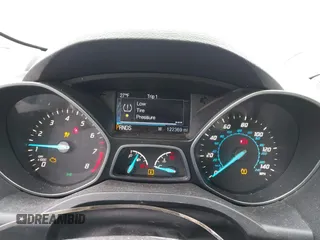 2014 Ford Escape SE with VIN 1FMCU0G96EUC62476, listed as a IAAI auction lot 41352751 with 122,369 mi miles. Bid and sale history available at carsss.com. Image 7.